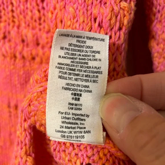 Free People Hot Tropics V-Neck Sweater Pink Large NWT - Picture 9 of 16